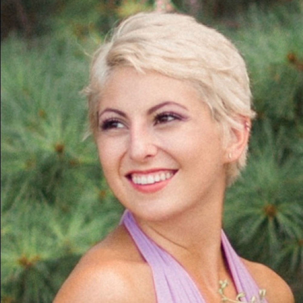 Meet your Posher, Stephanie